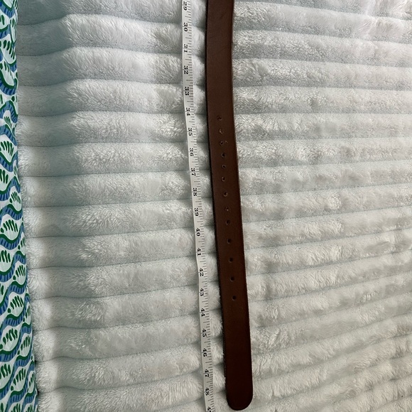 Gucci Brown Leather Belt with Gold Double G Buckle - Picture 10 of 12